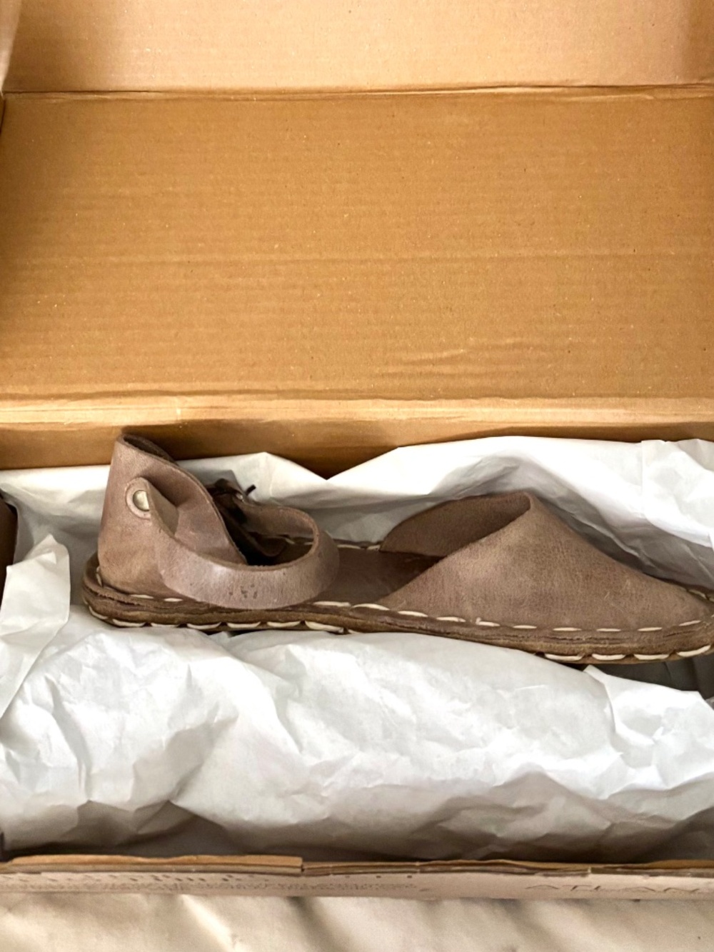 Beautiful Handmade Turkish Shoes - Picture 10 of 16